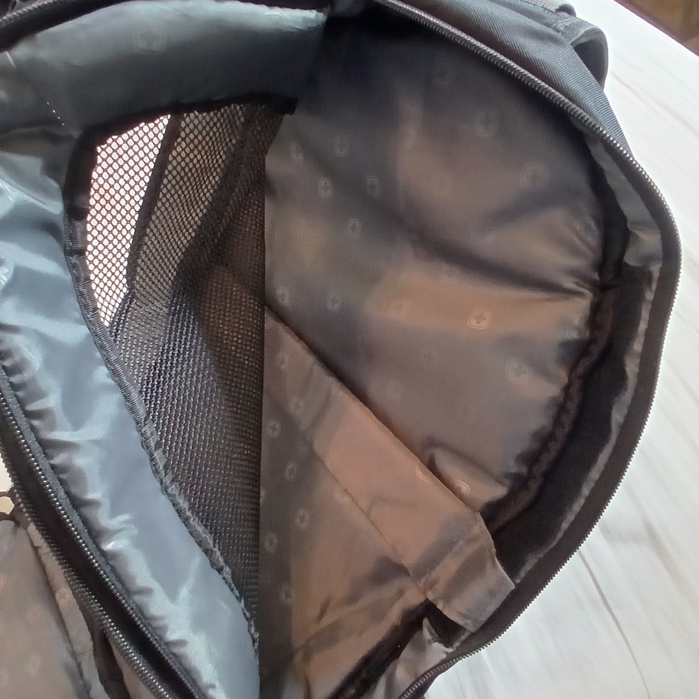 .SwissGear ScanSmart Laptop Backpack Black 17" Airflow. - Picture 5 of 16